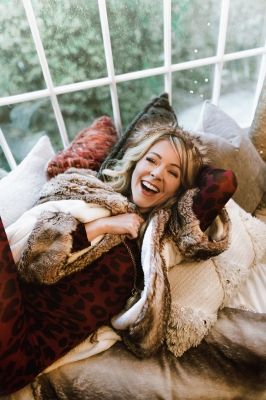 Artemis_Era_-_Set_5_Home_for_the_Holidays_Special__281129.jpg