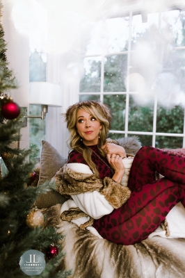 Artemis_Era_-_Set_5_Home_for_the_Holidays_Special__28429.jpg