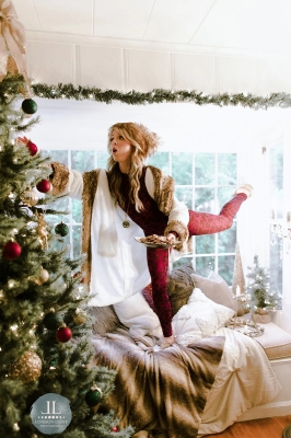 Artemis_Era_-_Set_5_Home_for_the_Holidays_Special__284629.jpg