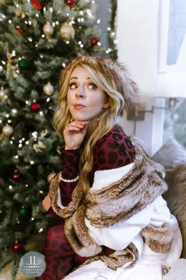 Artemis_Era_-_Set_5_Home_for_the_Holidays_Special__285029.jpg