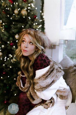 Artemis_Era_-_Set_5_Home_for_the_Holidays_Special__285129.jpg