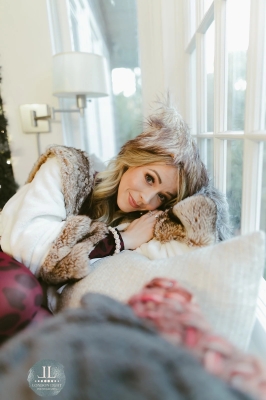 Artemis_Era_-_Set_5_Home_for_the_Holidays_Special__285229.jpg
