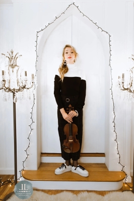 Artemis_Era_-_Set_7_Home_for_the_Holidays_Special__282429.jpg