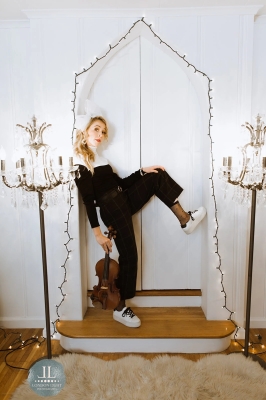 Artemis_Era_-_Set_7_Home_for_the_Holidays_Special__284729.jpg