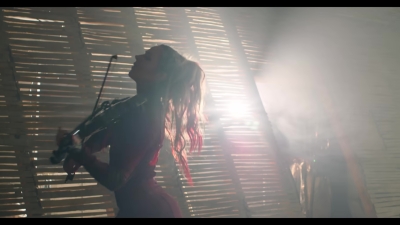 Love_Goes_On_and_On_ft__Amy_Lee_-_00907.jpg