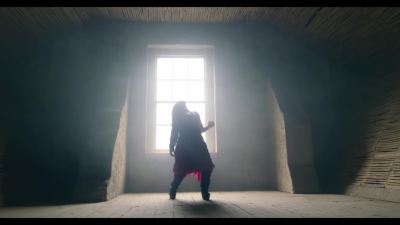 Love_Goes_On_and_On_ft__Amy_Lee_-_00990.jpg