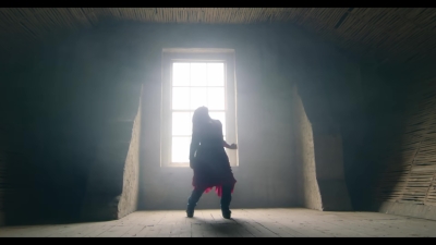 Love_Goes_On_and_On_ft__Amy_Lee_-_00992.jpg