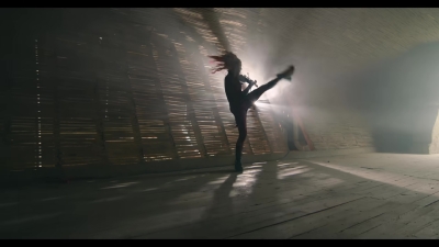 Love_Goes_On_and_On_ft__Amy_Lee_-_02420.jpg