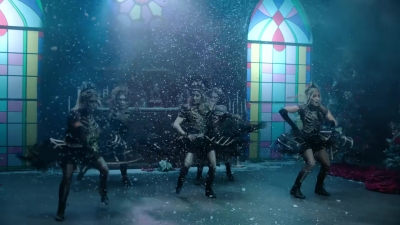 Snow_Waltz__-_00821.jpg