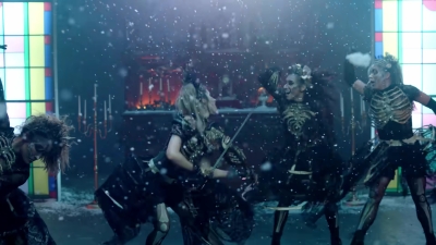 Snow_Waltz__-_01283.jpg