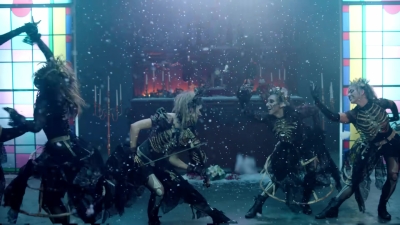 Snow_Waltz__-_01290.jpg