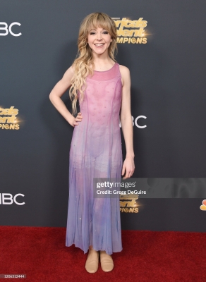 Premiere_Of_NBC_s_America_s_Got_Talent_The_Champions_Season_2_Finale_2019_281129.jpg