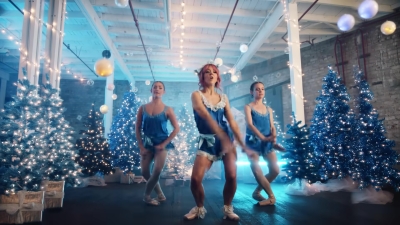 Santa_Baby_-_00492.jpg