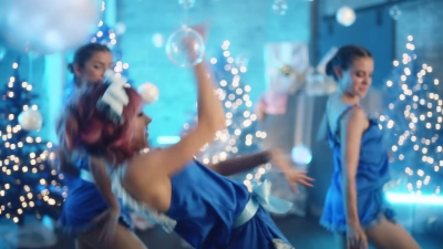 Santa_Baby_-_01054.jpg