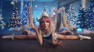 Santa_Baby_-_01967.jpg