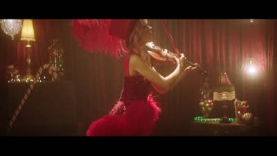 You_re_A_Mean_One2C_Mr__Grinch_28ft__Sabrina_Carpenter29_-_00104.jpg