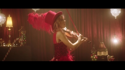 You_re_A_Mean_One2C_Mr__Grinch_28ft__Sabrina_Carpenter29_-_00127.jpg