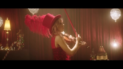 You_re_A_Mean_One2C_Mr__Grinch_28ft__Sabrina_Carpenter29_-_00140.jpg