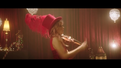 You_re_A_Mean_One2C_Mr__Grinch_28ft__Sabrina_Carpenter29_-_00146.jpg