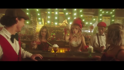 You_re_A_Mean_One2C_Mr__Grinch_28ft__Sabrina_Carpenter29_-_00262.jpg