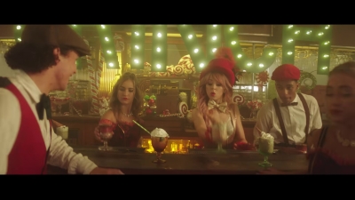 You_re_A_Mean_One2C_Mr__Grinch_28ft__Sabrina_Carpenter29_-_00265.jpg