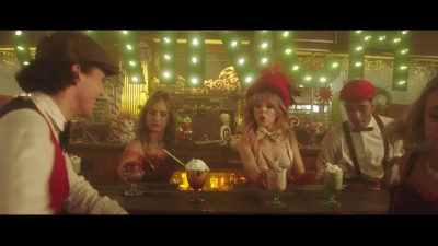 You_re_A_Mean_One2C_Mr__Grinch_28ft__Sabrina_Carpenter29_-_00267.jpg
