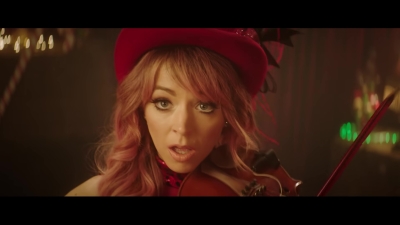You_re_A_Mean_One2C_Mr__Grinch_28ft__Sabrina_Carpenter29_-_00496.jpg