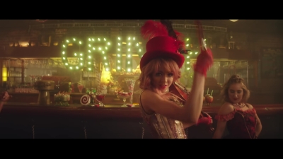You_re_A_Mean_One2C_Mr__Grinch_28ft__Sabrina_Carpenter29_-_00610.jpg
