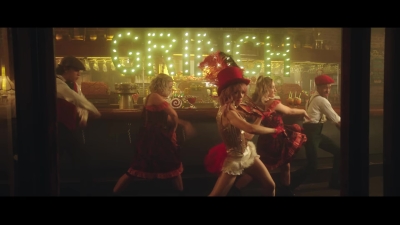 You_re_A_Mean_One2C_Mr__Grinch_28ft__Sabrina_Carpenter29_-_00944.jpg