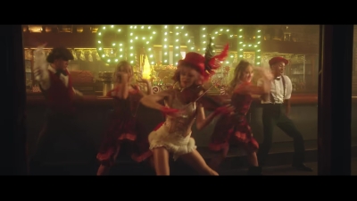 You_re_A_Mean_One2C_Mr__Grinch_28ft__Sabrina_Carpenter29_-_00962.jpg