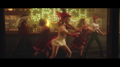 You_re_A_Mean_One2C_Mr__Grinch_28ft__Sabrina_Carpenter29_-_00966.jpg