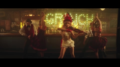 You_re_A_Mean_One2C_Mr__Grinch_28ft__Sabrina_Carpenter29_-_01047.jpg