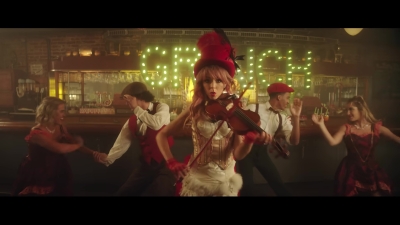 You_re_A_Mean_One2C_Mr__Grinch_28ft__Sabrina_Carpenter29_-_01221.jpg
