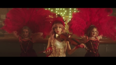 You_re_A_Mean_One2C_Mr__Grinch_28ft__Sabrina_Carpenter29_-_01569.jpg