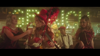 You_re_A_Mean_One2C_Mr__Grinch_28ft__Sabrina_Carpenter29_-_01697.jpg