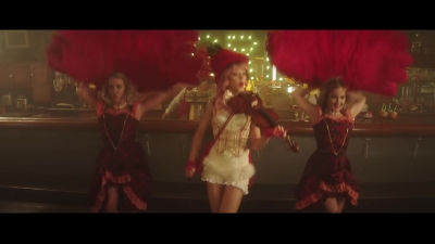 You_re_A_Mean_One2C_Mr__Grinch_28ft__Sabrina_Carpenter29_-_02326.jpg