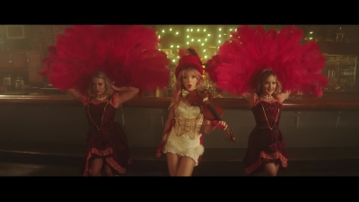 You_re_A_Mean_One2C_Mr__Grinch_28ft__Sabrina_Carpenter29_-_02334.jpg