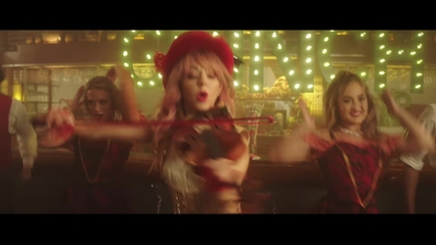 You_re_A_Mean_One2C_Mr__Grinch_28ft__Sabrina_Carpenter29_-_02518.jpg