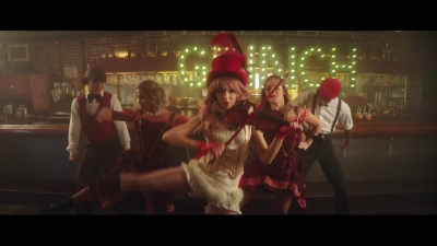 You_re_A_Mean_One2C_Mr__Grinch_28ft__Sabrina_Carpenter29_-_02680.jpg