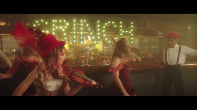You_re_A_Mean_One2C_Mr__Grinch_28ft__Sabrina_Carpenter29_-_02764.jpg