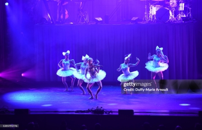 The_Lindsey_Stirling_Christmas_Program_Winter_Tour_-_November_26_2021_283729.jpg