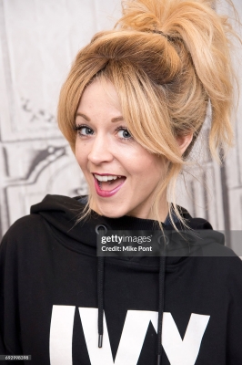 Build_Presents_Lindsey_Stirling_Previewing_Brave_Enough_2017_281829.jpg
