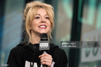 Build_Presents_Lindsey_Stirling_Previewing_Brave_Enough_2017_282529.jpg