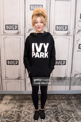 Build_Presents_Lindsey_Stirling_Previewing_Brave_Enough_2017_282829.jpg