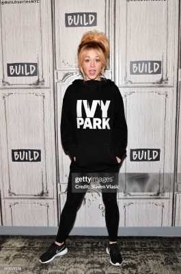 Build_Presents_Lindsey_Stirling_Previewing_Brave_Enough_2017_285329.jpg