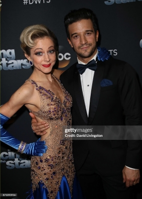 Dancing_With_The_Stars_Season_25_-_November_6_2017_281829.jpg
