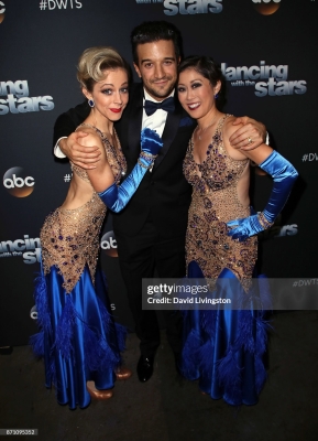 Dancing_With_The_Stars_Season_25_-_November_6_2017_281929.jpg