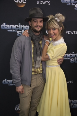 Dancing_With_The_Stars_Season_25_-_October_9_2017_281029.jpg