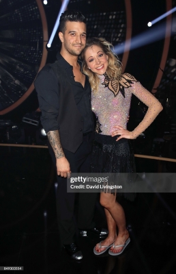 Dancing_With_The_Stars_Season_25_-_September_18_2017_28529.jpg