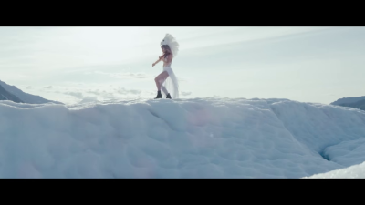 I_Wonder_As_I_Wander_-01153.png